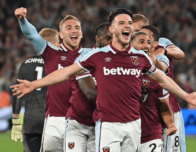 萨顿批萨拉赫：状态大幅下滑该接受替补，还自视甚高令人尴尬