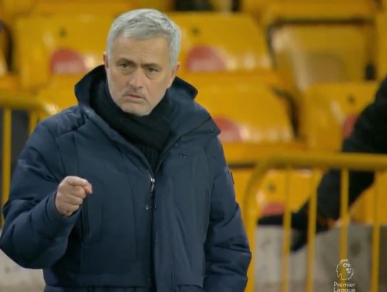 博洛尼亚3-0大胜乌迪内斯，波贝加梅开二度，贝尔纳代斯基建功